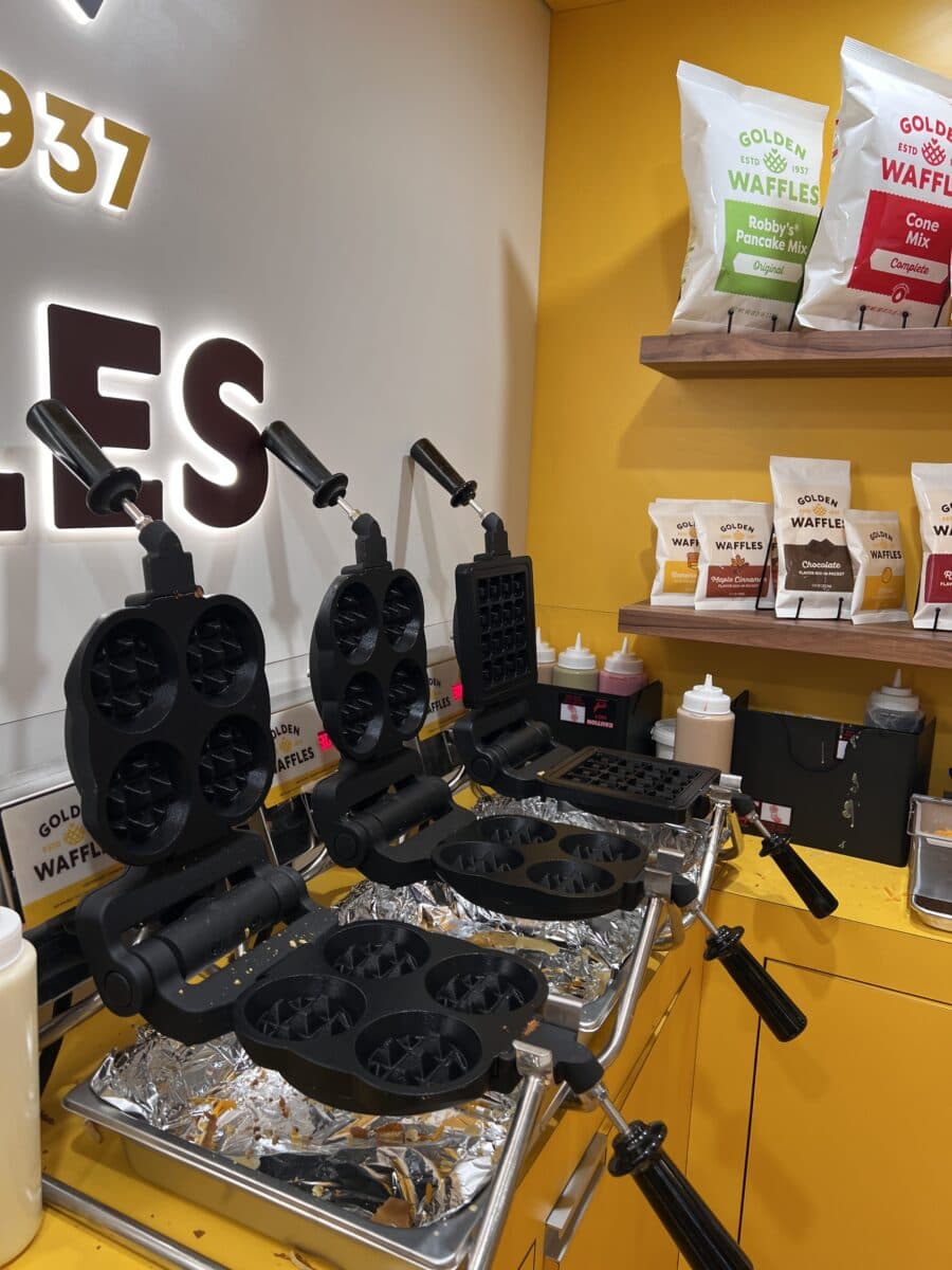 golden-waffles-NRA show 2025-tradeshow