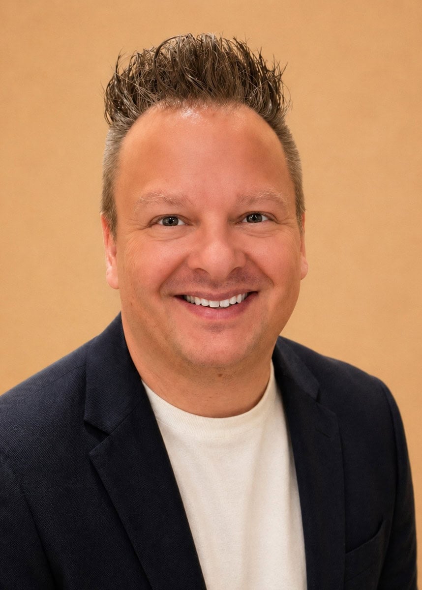 Mark Kutowy_Belle Communication_Headshot